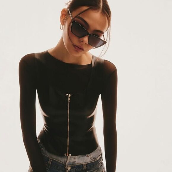 Quay Australia Bad Habit Narrow Cat-Eye Oversized Sunglasses- Oxblood - Picture 4 of 13